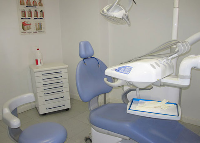 Sevilla Dental CLINICAS DENTALES