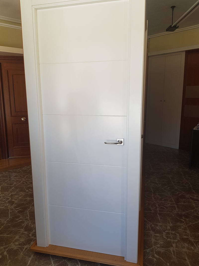 Puertas Del R&iacute;o PUERTAS DE MADERA
