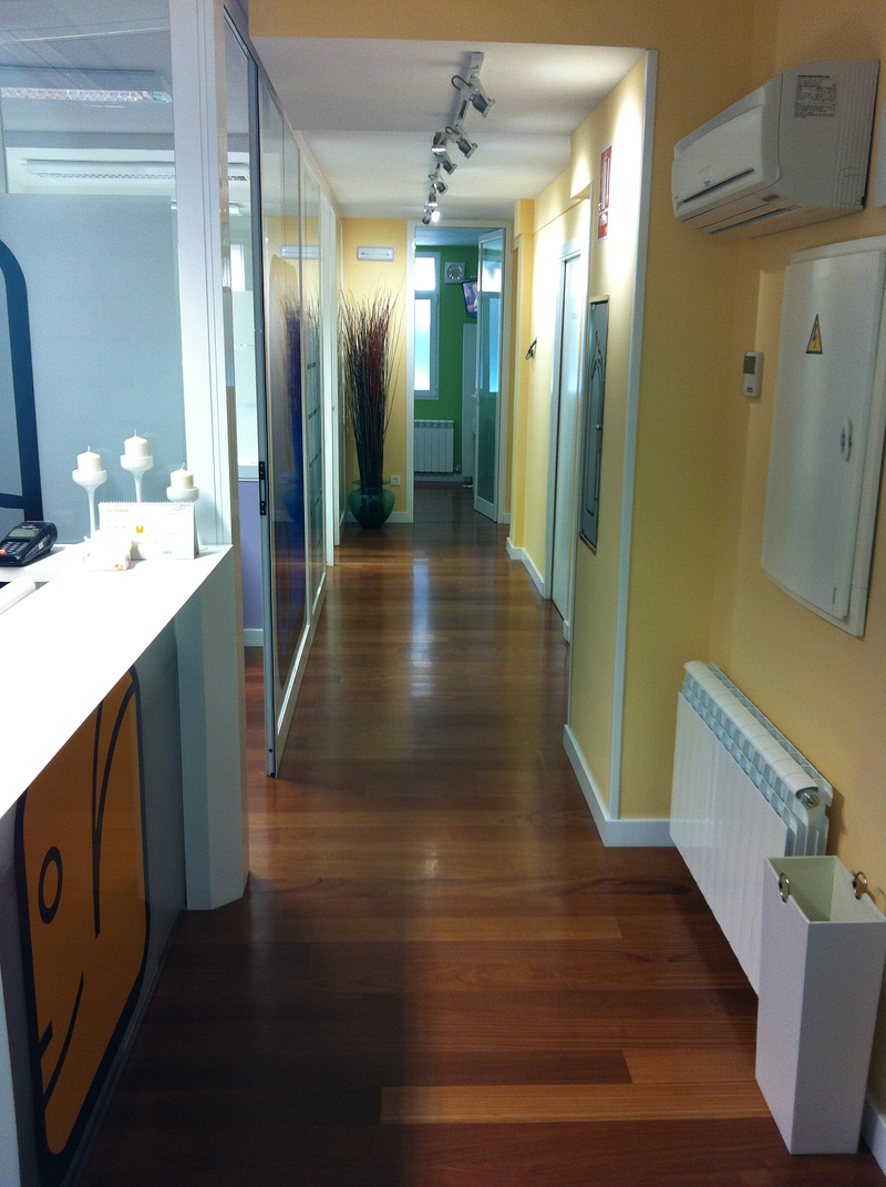 Cl&iacute;nica Dental Terr&oacute;n 11