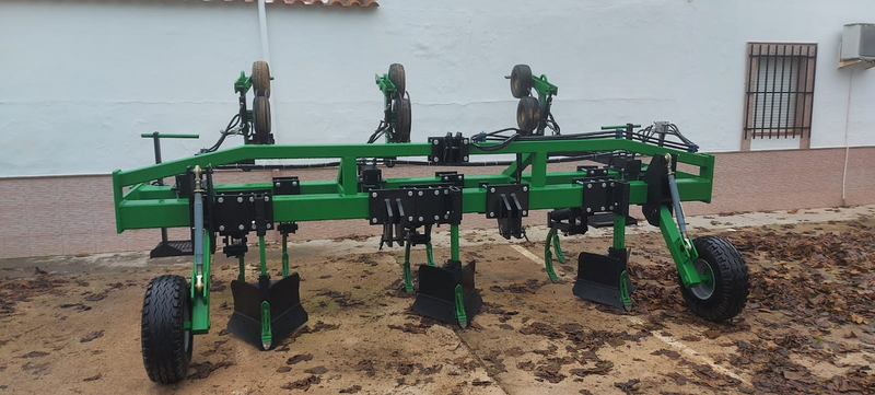 Talleres Meneses MAQUINARIA PARA AGRICULTURA: FABRICANTES Y MINORISTAS