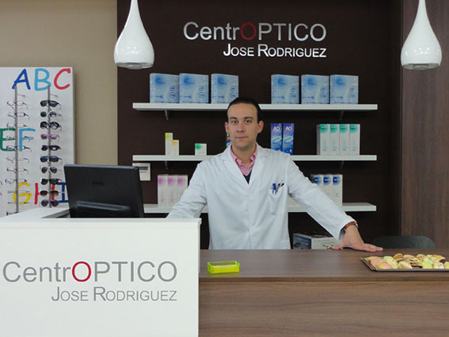 Centro &Oacute;ptico Jos&eacute; Rodr&iacute;guez Chauchina