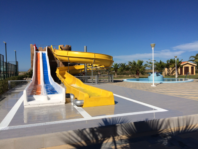 Piscinas Tom&aacute;s Vidal L'Aldea