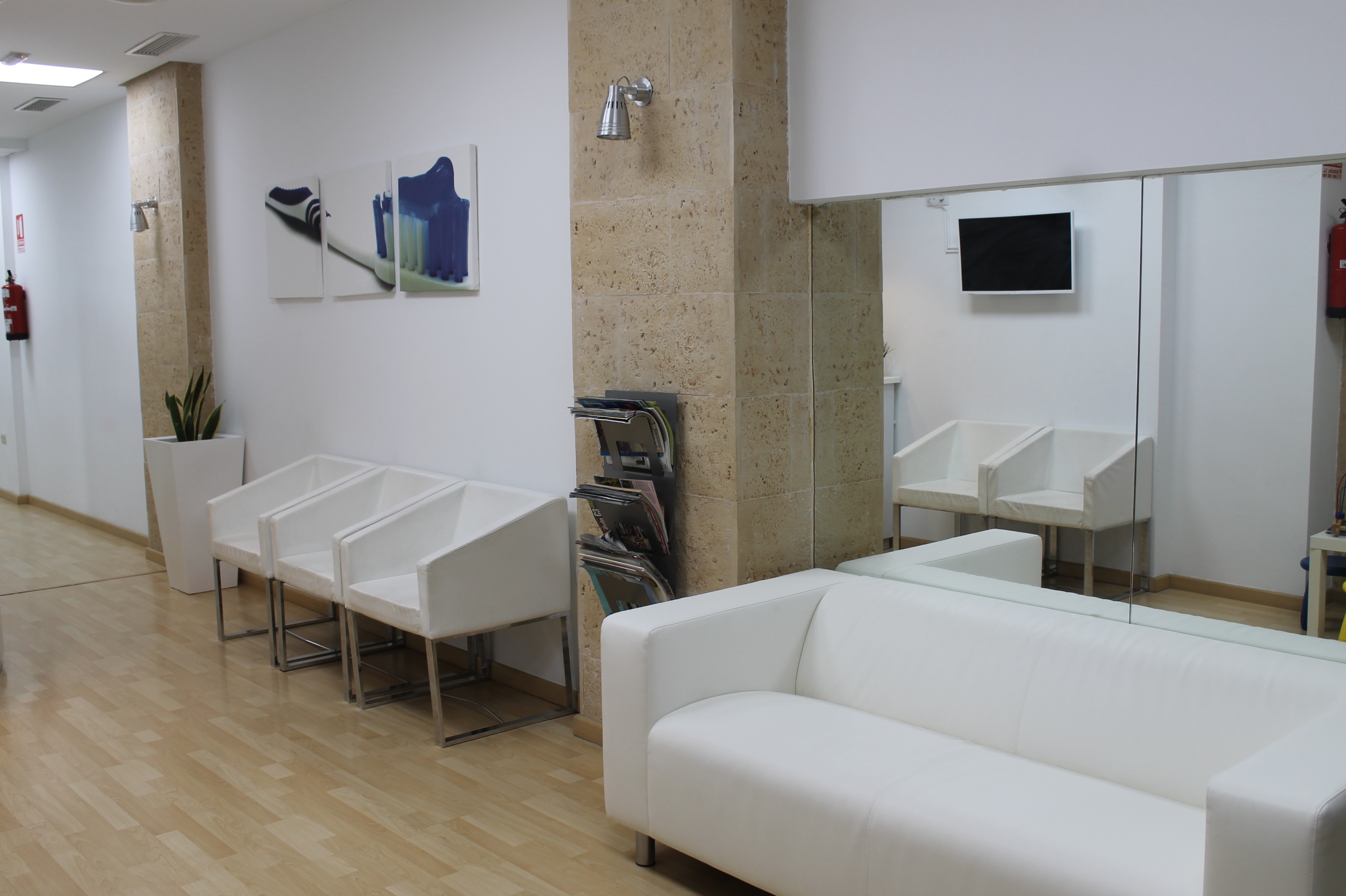 Clínica Dental Jesús Maza CLINICAS DENTALES Clínica Dental Jesús Maza CLINICAS DENTALES