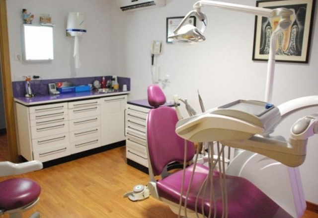 Cl&iacute;nica Dental Escobar & Garc&iacute;a, C.B. 2
