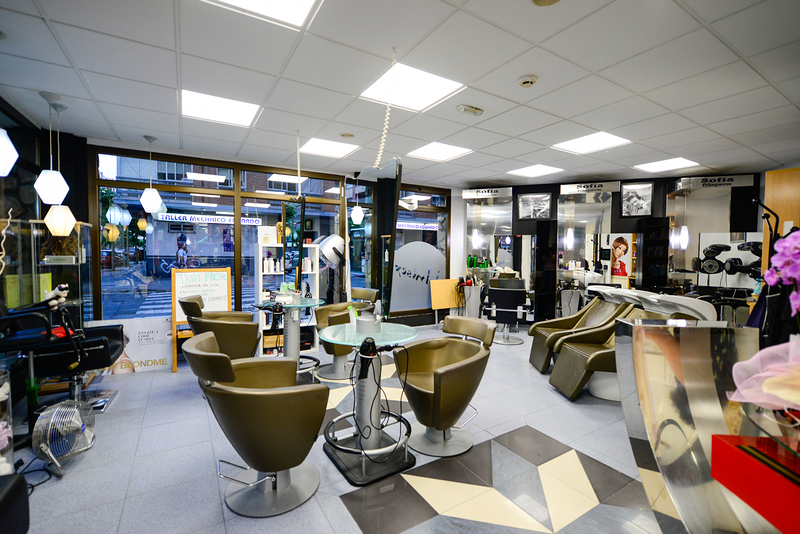 SOFIA PELUQUEROS - BARBER SHOP León
