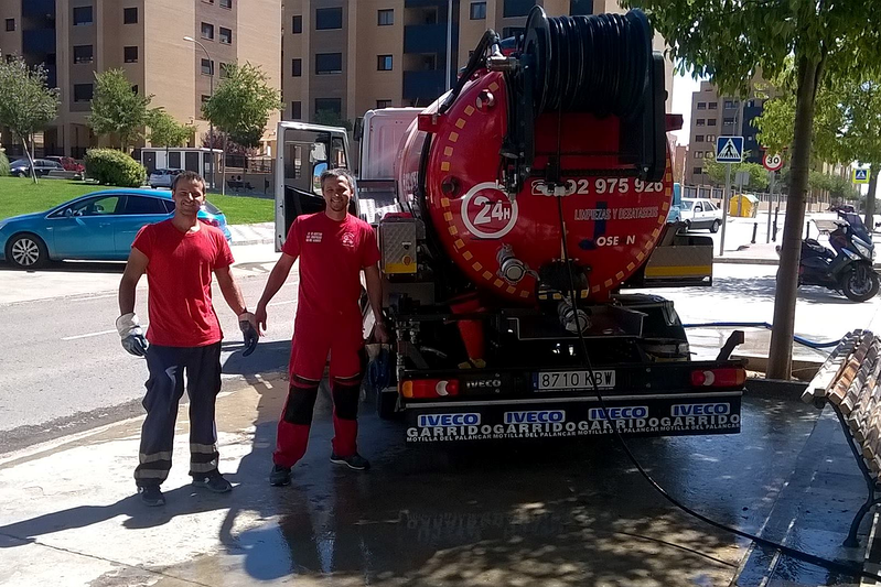 Limpiezas Y Desatascos Josean LIMPIEZA INDUSTRIAL: EMPRESAS