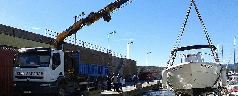 Gr&uacute;as Alcanar GRUAS CAMION Y MOVILES: SERVICIOS