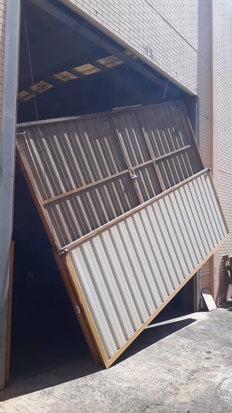 Puertas Autom&aacute;ticas Picini PUERTAS: FABRICACION E INSTALACION