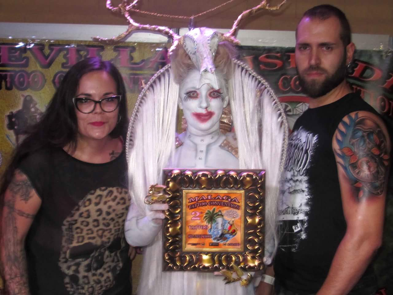 SKULLS LADY TATTOO AND GALLERY 10