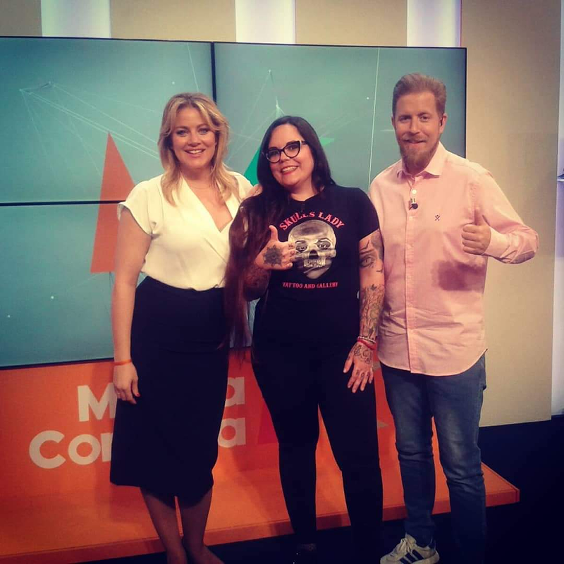 SKULLS LADY TATTOO AND GALLERY 9