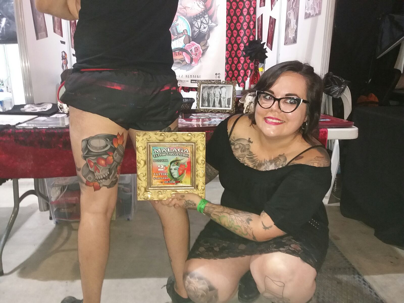 SKULLS LADY TATTOO AND GALLERY 8