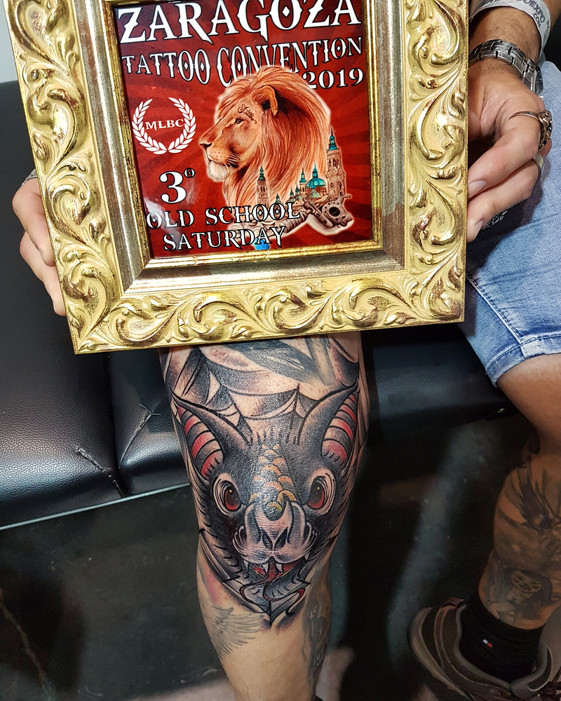 SKULLS LADY TATTOO AND GALLERY 6