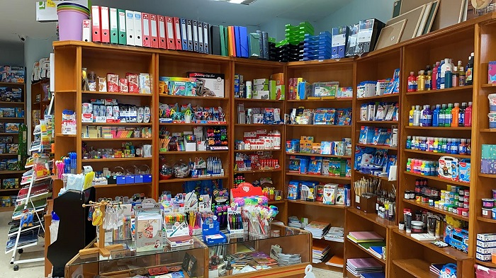 Librer&iacute;a Atl&aacute;ntida 15