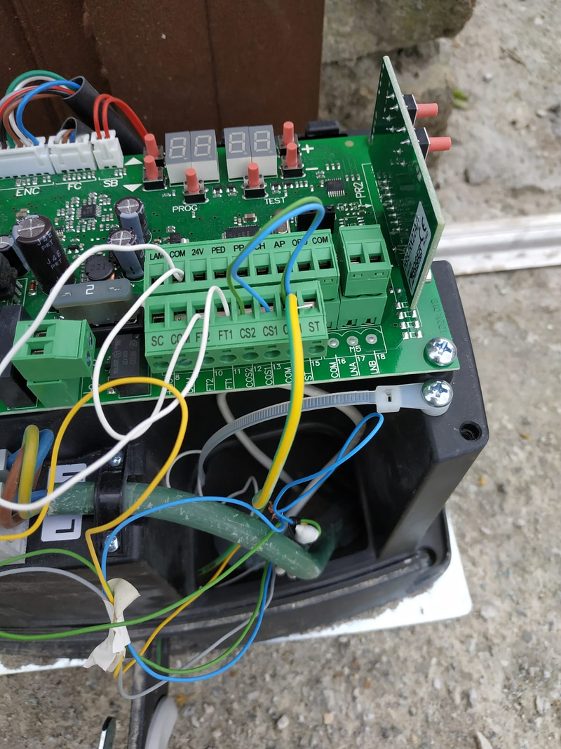 Aluminios Ventaport - Carpinter&iacute;a de Aluminio 6