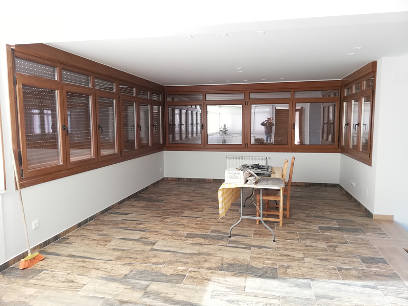 Aluminios Ventaport - Carpinter&iacute;a de Aluminio 10