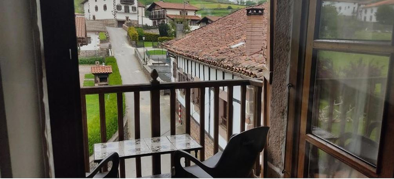 Hostal Mendaurpe 14