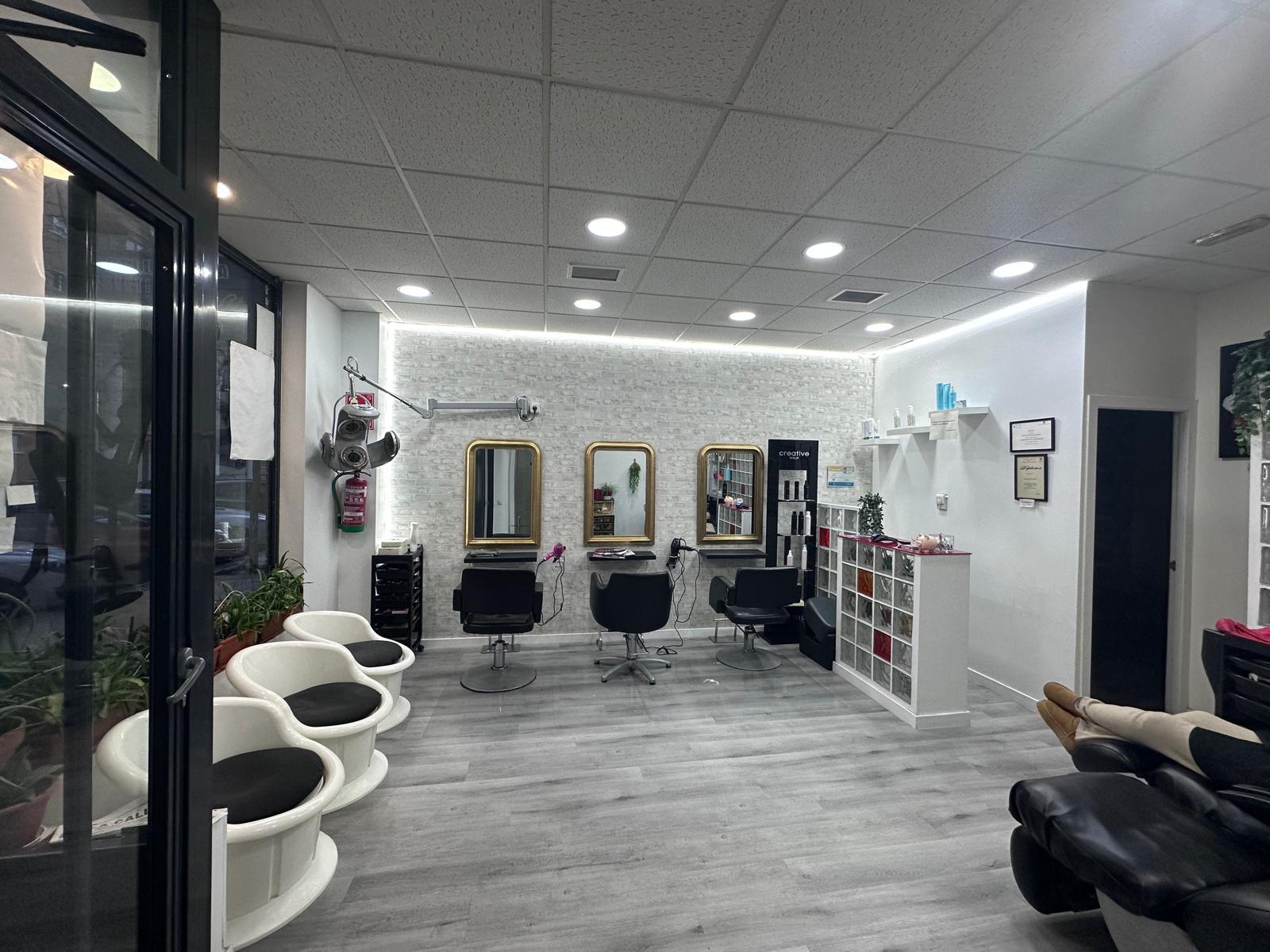 Peluquer&iacute;a Vera 8