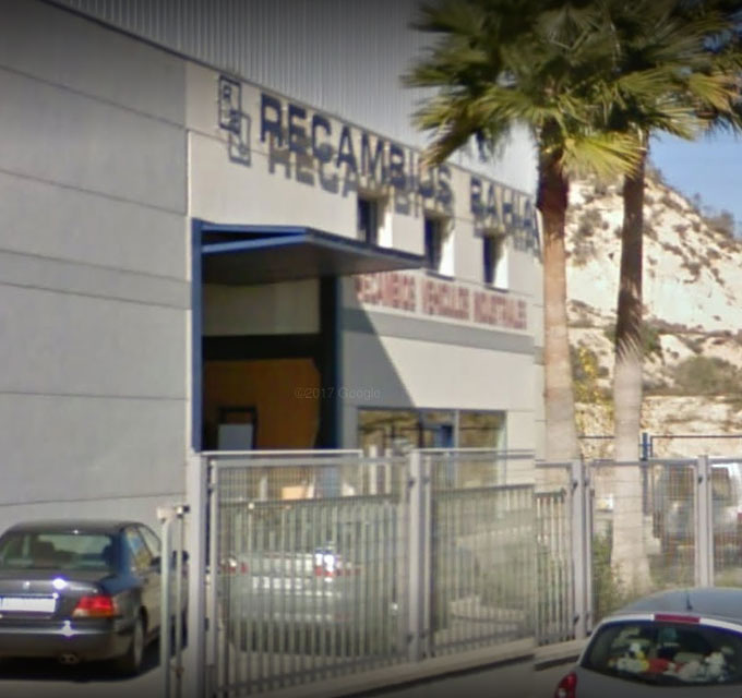 Recambios Bah&iacute;a AUTOMOVILES RECAMBIOS Y ACCESORIOS: ESTABLECIMIENTOS