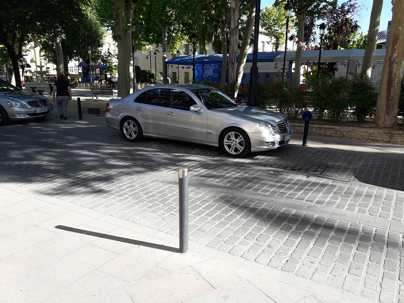 Lucena Paredes TAXIS: SERVICIOS Y PARADAS