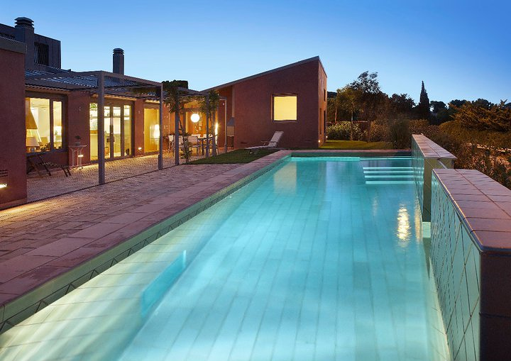 Baix Empord&agrave; Construccions I Restauracions S.L. 4