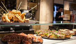 La Parrilla Del Royal COCINA A LA BRASA La Parrilla Del Royal COCINA A LA BRASA