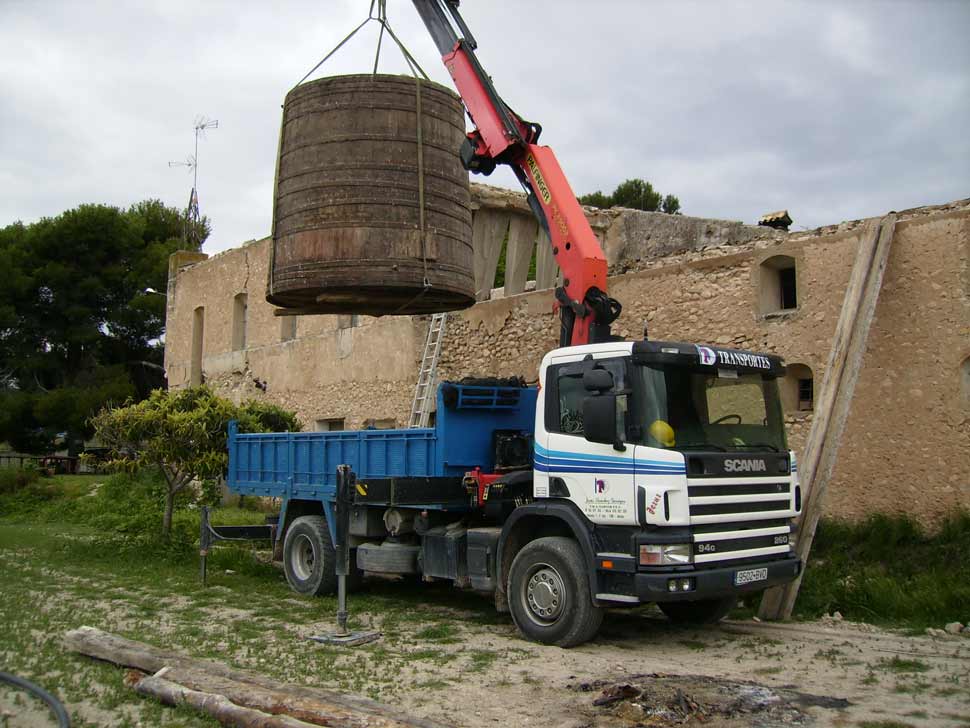Transportes Hermanos Sánchez Bonastre 13