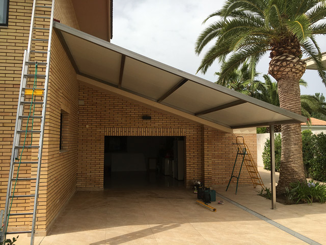 Salvat, Finestres Alumini i PVC 25