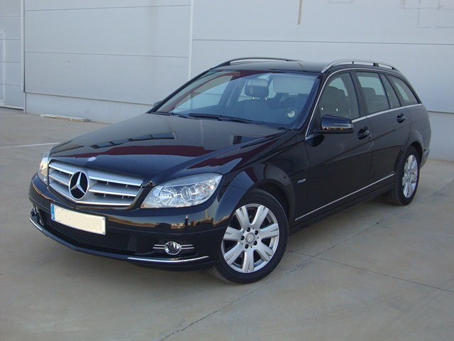 Despacho Barboza & Fabrega AUTOMOVILES: ALQUILER CON CONDUCTOR