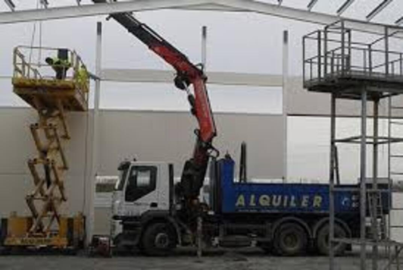 Plataformas y Gr&uacute;as Aurelio 3