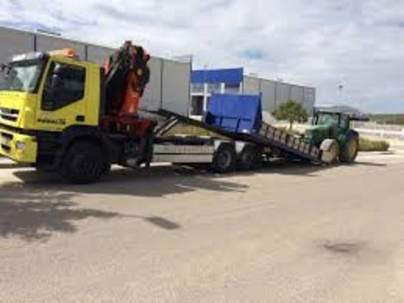 Plataformas y Gr&uacute;as Aurelio CARRETILLAS ELEVADORAS: VENTA Y ALQUILER