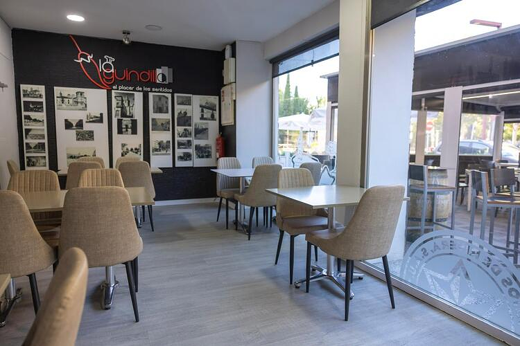 La Guindilla Gastro Bar 7