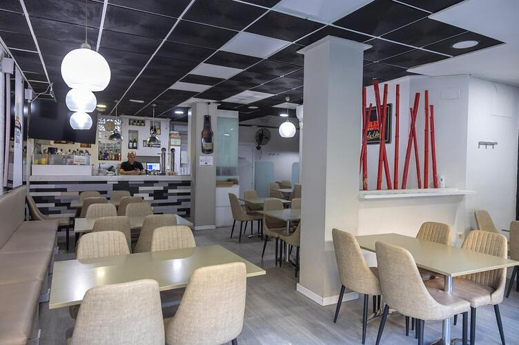 La Guindilla Gastro Bar 12