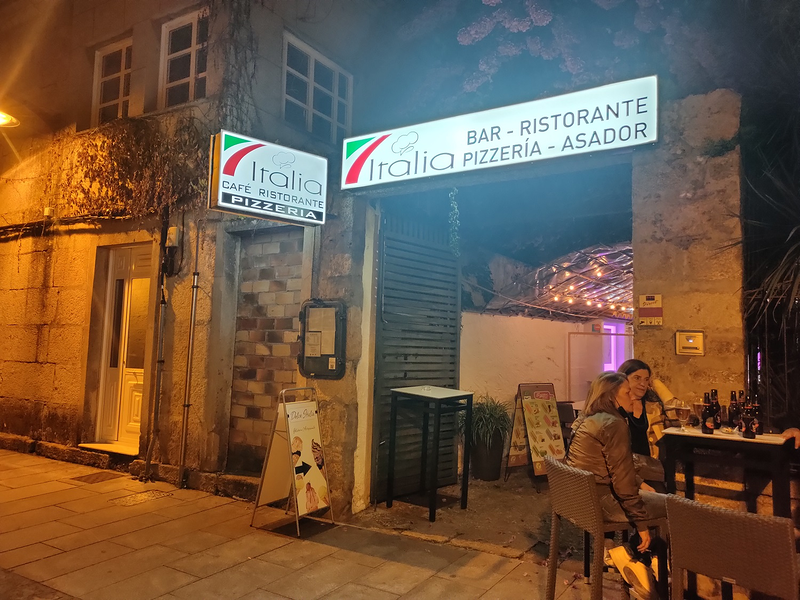 Italia Caf&eacute; & Restaurant - Pizzeria Cambados 7