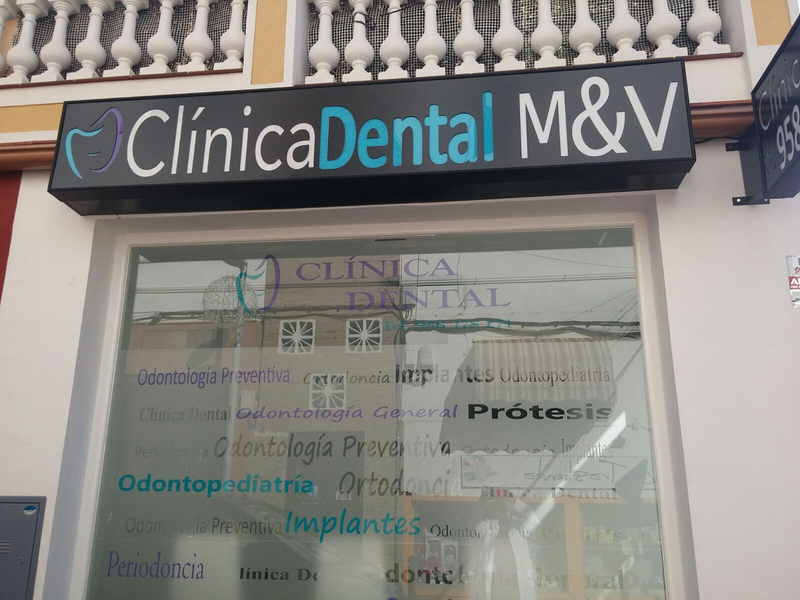 Cl&iacute;nica Dental M&V CLINICAS DENTALES