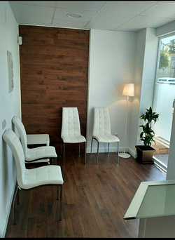 Clínica Dental Paula Ávila Sartori Castilleja de la Cuesta Clínica Dental Paula Ávila Sartori Castilleja de la Cuesta