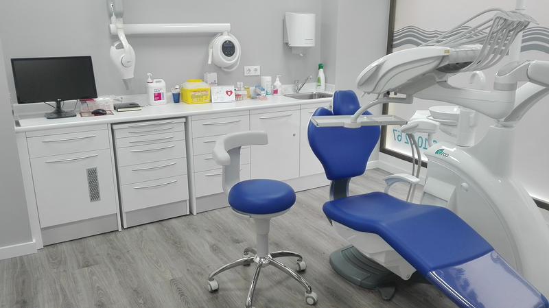 Cl&iacute;nica Dental Virginia Garc&iacute;a S&aacute;nchez CLINICAS DENTALES