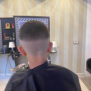 Peluquería Sevilla 16