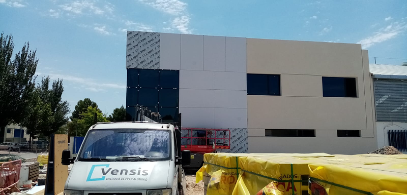 Vensis Ventanas, S.L 32