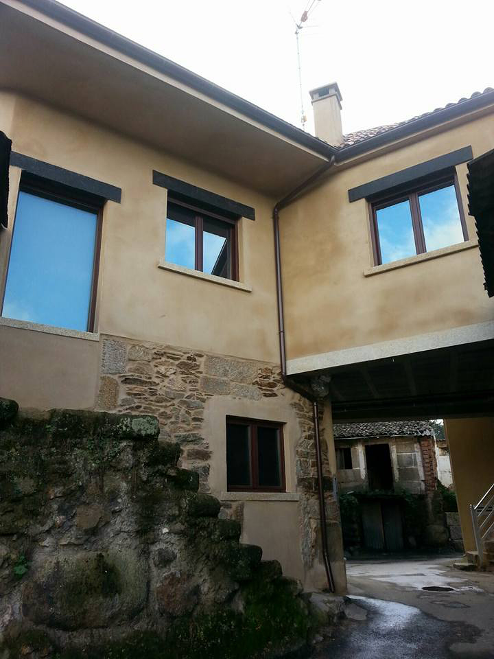 Aluminios Aluservic CARPINTERIA DE ALUMINIO