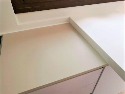 JIJ Solid Surface 18
