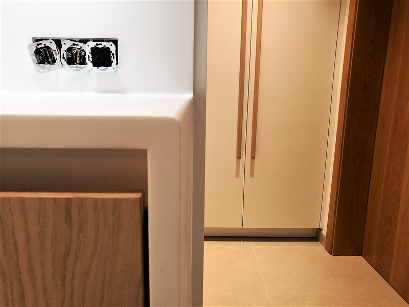 JIJ Solid Surface 19