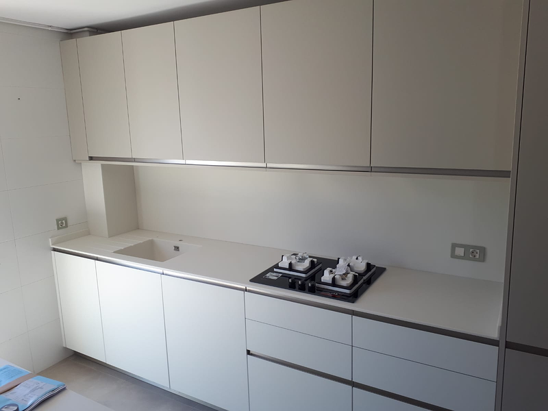 JIJ Solid Surface 32