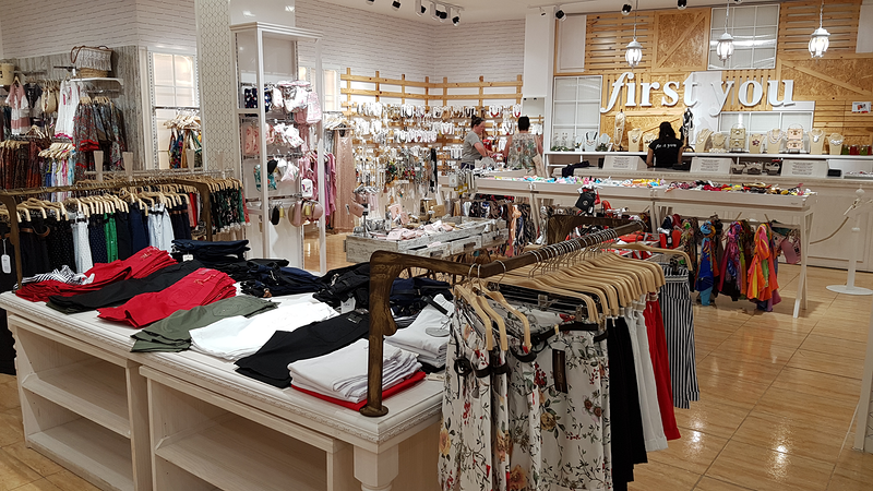 First You, Moda Y Complementos 10