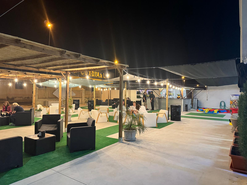 Asador Mendoza Cox Garden Bar 10