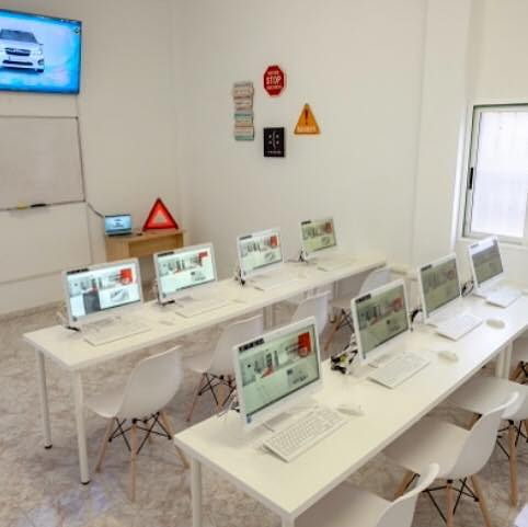 Autoescuela Cabo Blanco AUTOESCUELAS