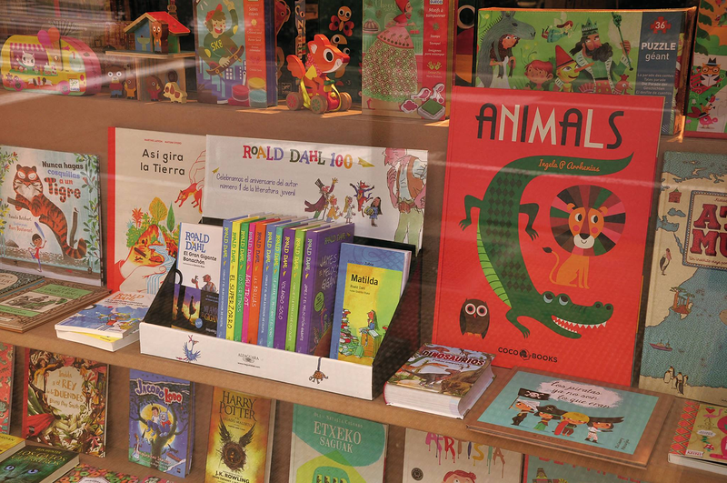 Librer&iacute;a La Valeta 24