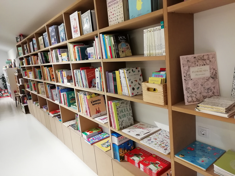 Librer&iacute;a La Valeta 2