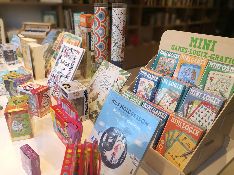 Librer&iacute;a La Valeta 16