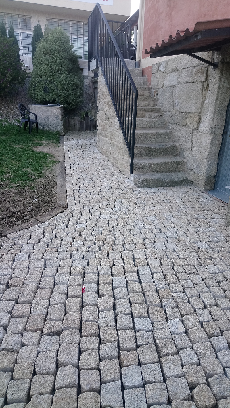 Los Hombres Del Adoqu&iacute;n 30