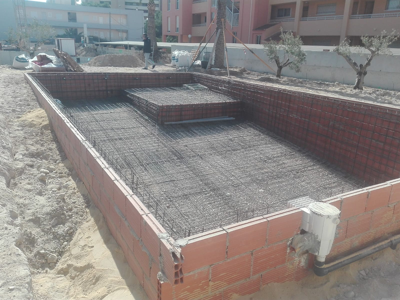 Piscinas Hermanos L&oacute;pez 2